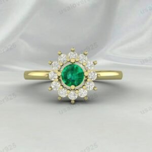 Emerald Gemstone Solitaire Women Ring 925 Sterling Silver Jewelry