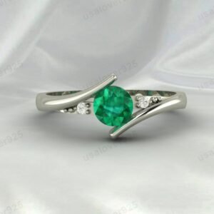Emerald & CZ Diamond Gemstone Solitaire Women Ring 925 Sterling Silver Jewelry