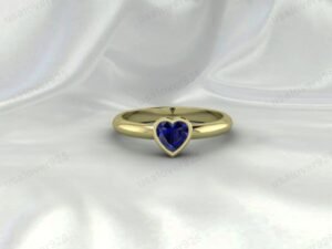 Sapphire heart ring