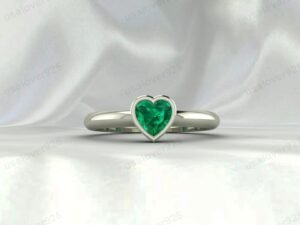 Emerald Heart Ring