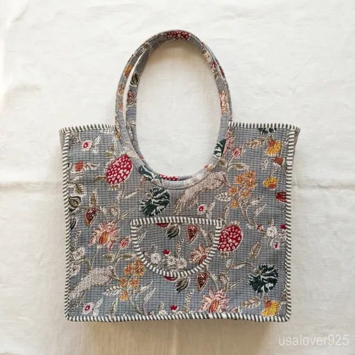 Inside-And-Outside-Pocket-Storage-On-Cotton-Boho-Jhola-Bag