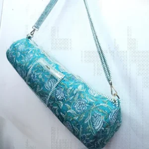 Adjustable-Strap-And-Full-Length-Zipper-On-Cotton-Yoga-Carrier